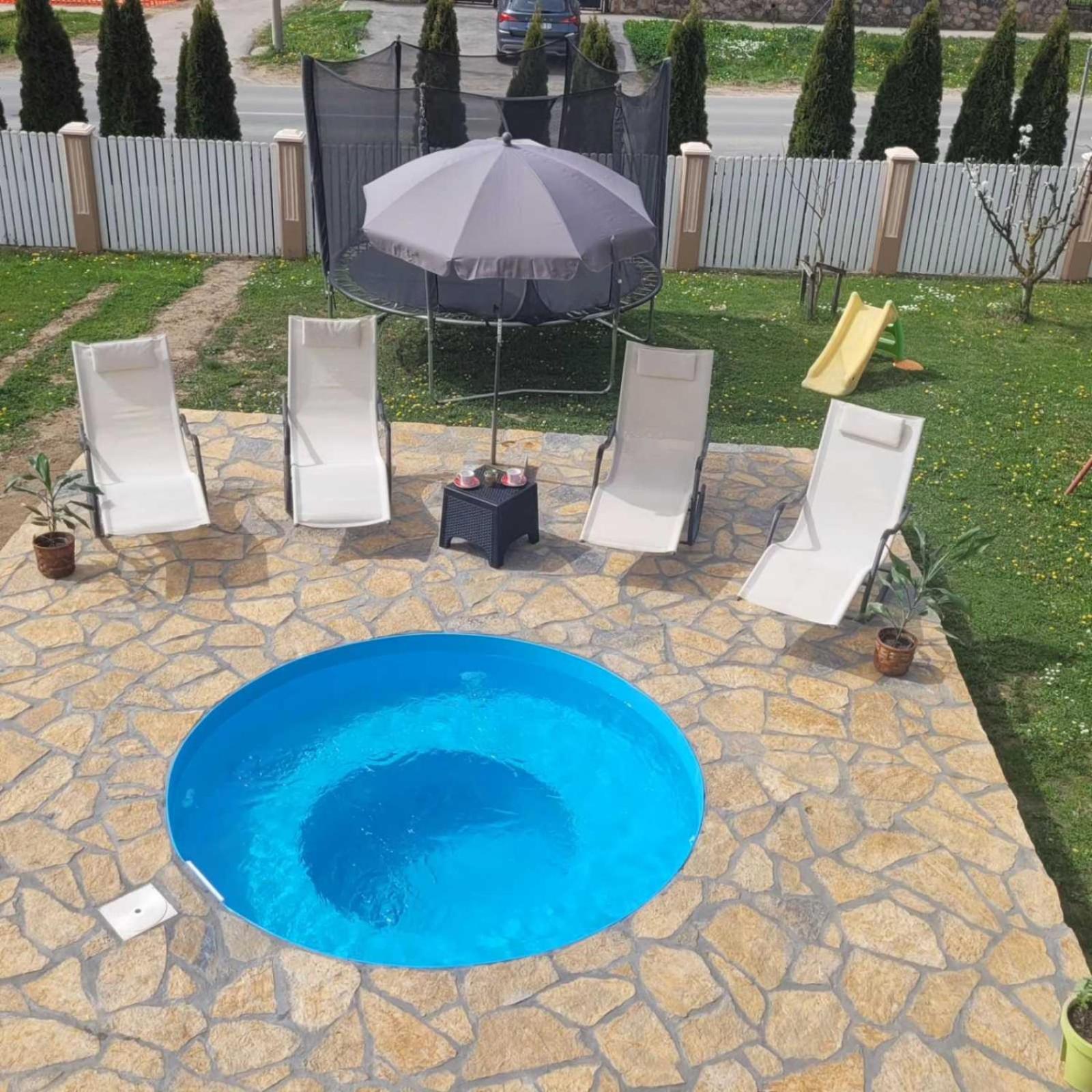 Apartmani Apolon Vrdnik Luaran gambar