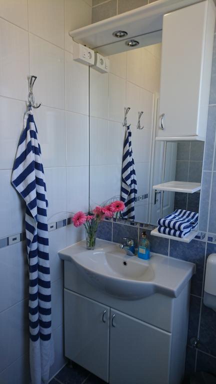 Apartmani Apolon Vrdnik Luaran gambar